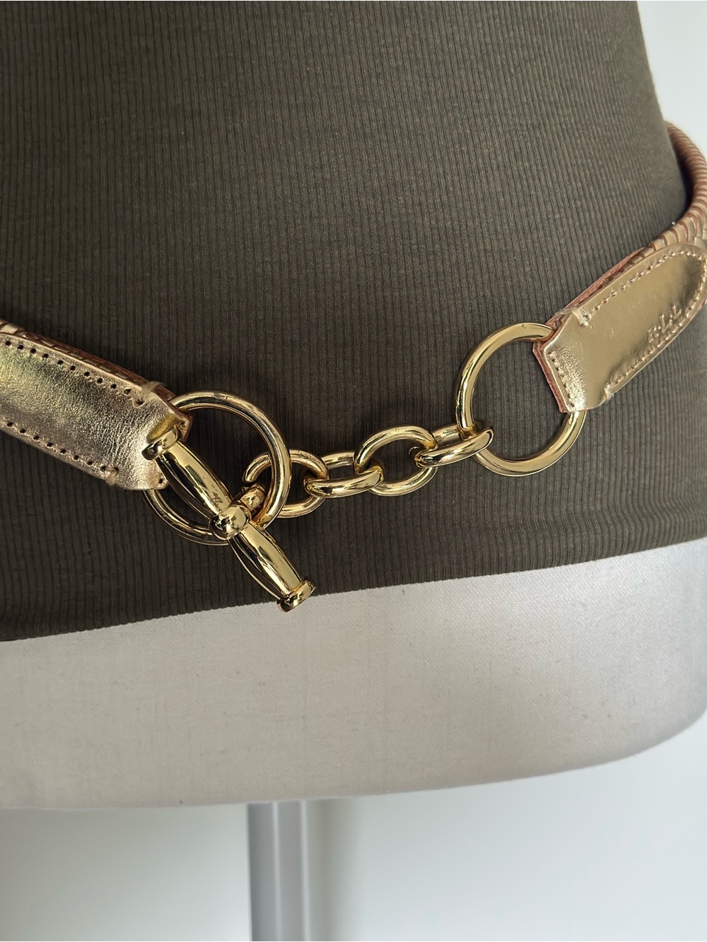 Lauren Ralph Lauren Women's Gold Toggle Belt Size M - Picture 2 of 6
